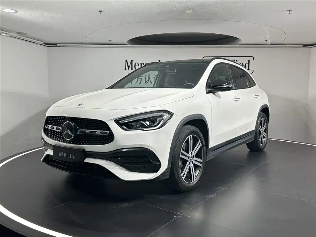 Mercedes-Benz GLA 2023