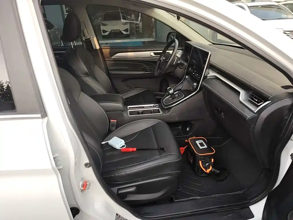 Haval M6 — миниатюра 25