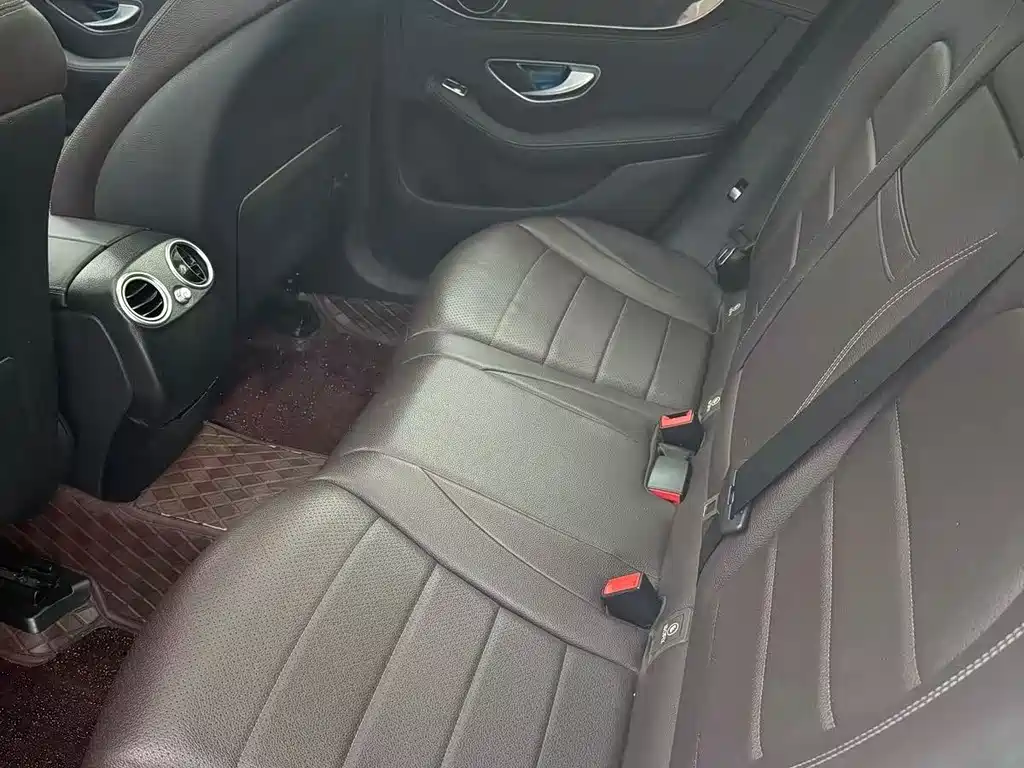 Mercedes-Benz GLC 2017 GLC 260 4MATIC Luxury