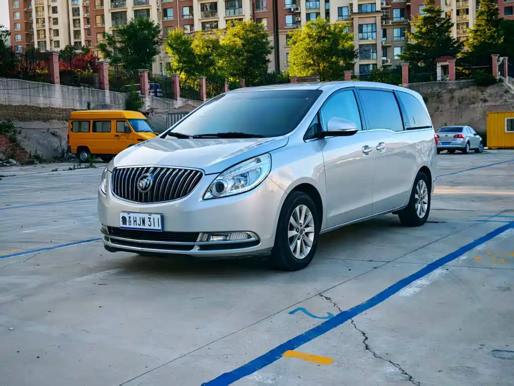 2014 Buick GL8 - zdjęcie 1 z 13