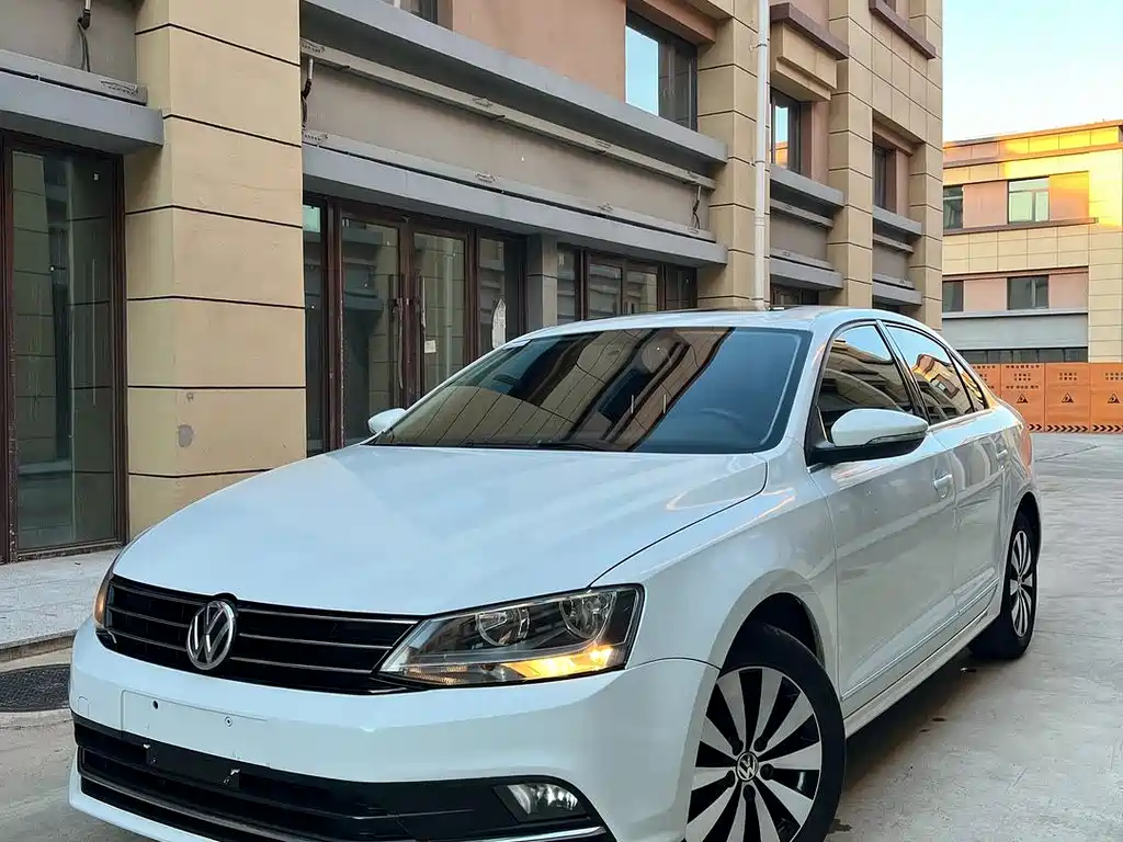 Volkswagen Sagitar 2017