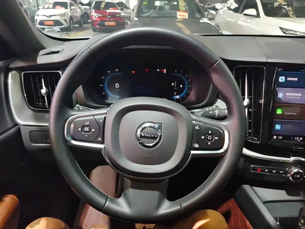 Volvo XC60 — миниатюра 11