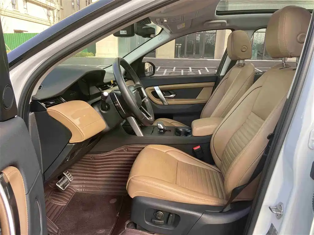 LAND ROVER DISCOVER SPORTS