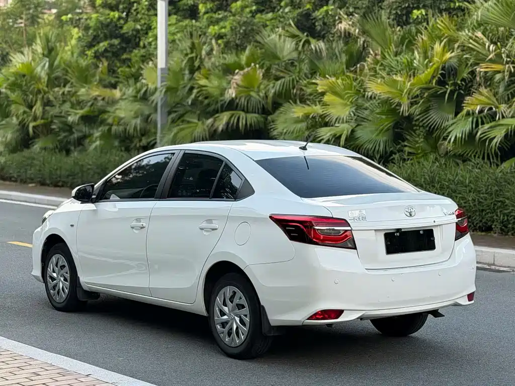 Toyota Vios — миниатюра 7