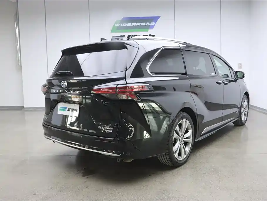 Toyota Sienna 2021 2.5L