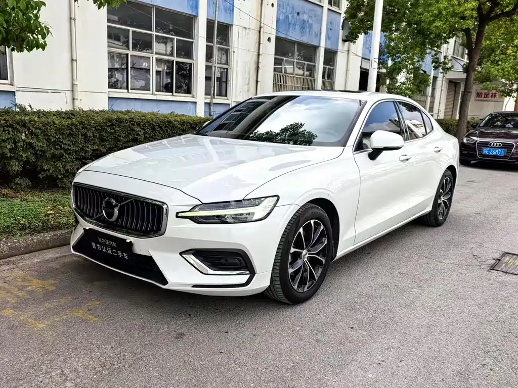 Volvo S60 2021 T4 Smart Leisure Luxury Edition