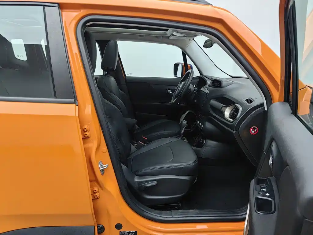 Jeep Renegade — миниатюра 23