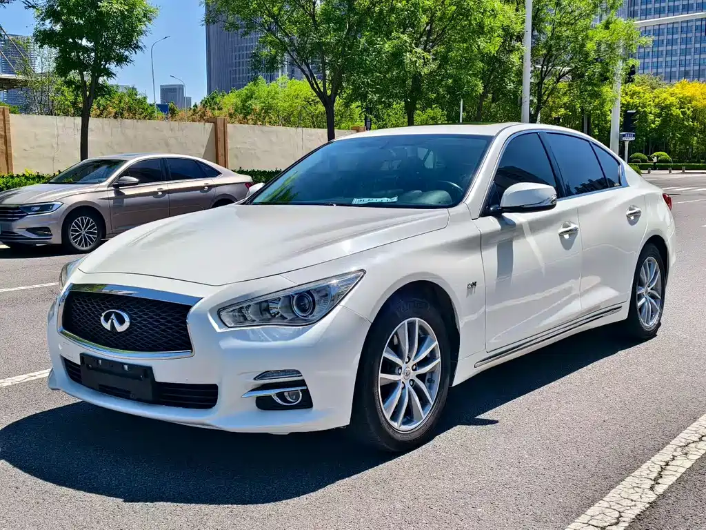 Infiniti Q50L 2017