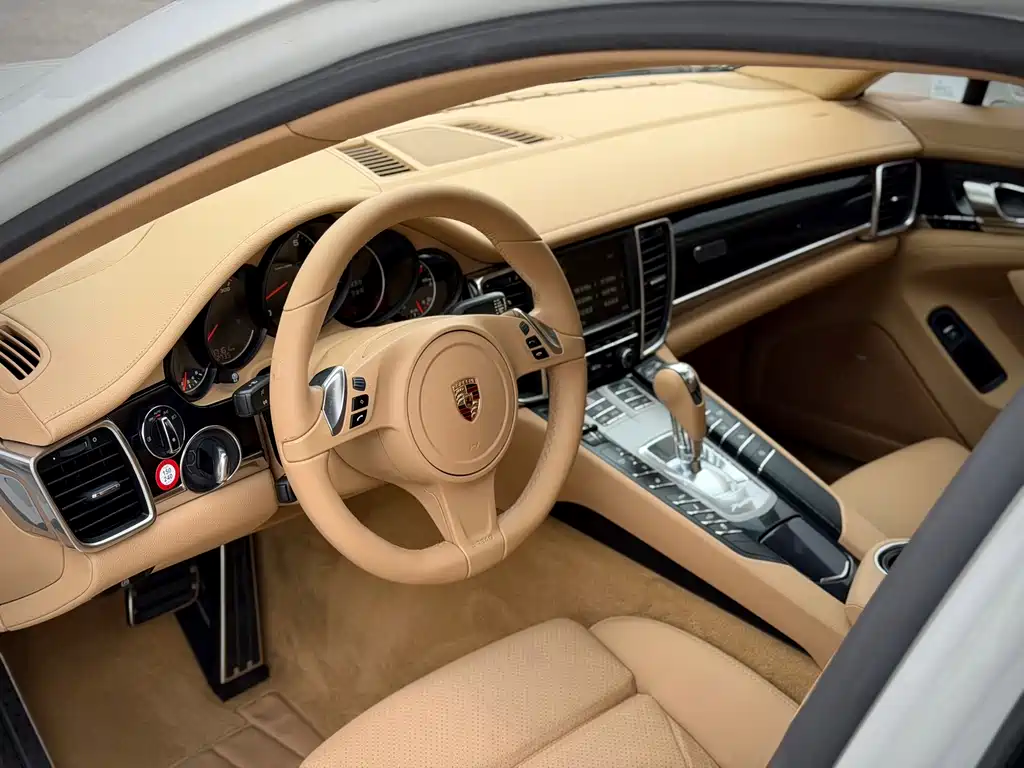 Porsche Panamera — миниатюра 9