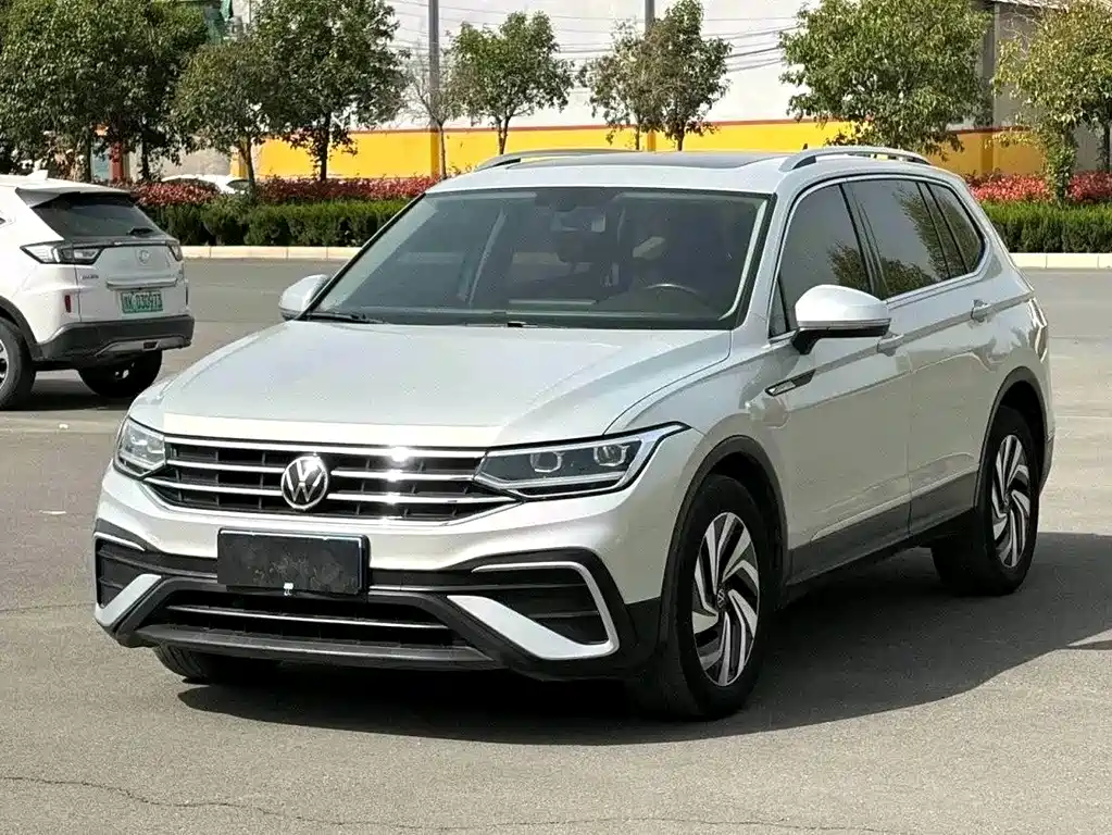 Volkswagen Tiguan L