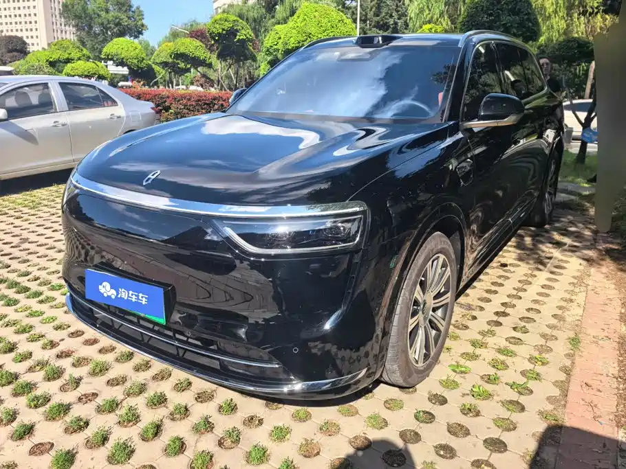 AITO Wenjie AITO M8