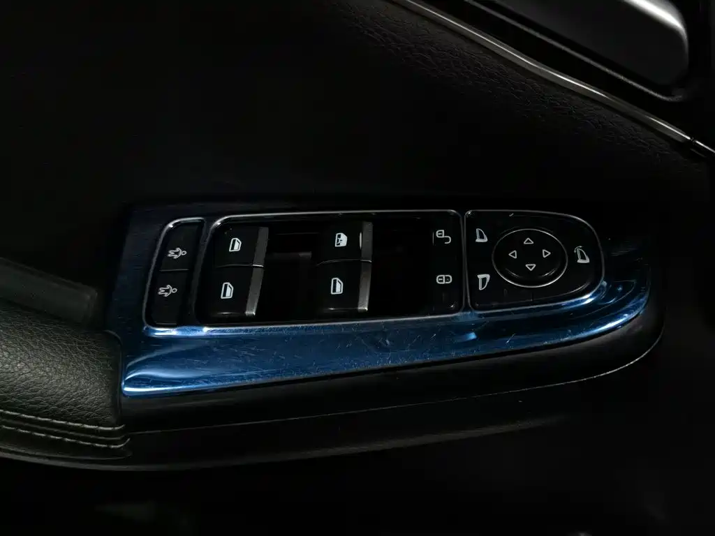 BYD Tang — миниатюра 9