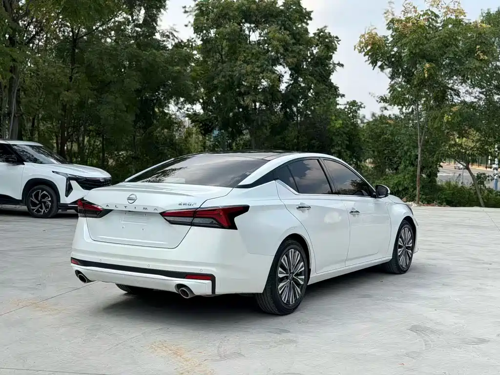 Nissan Teana — миниатюра 6