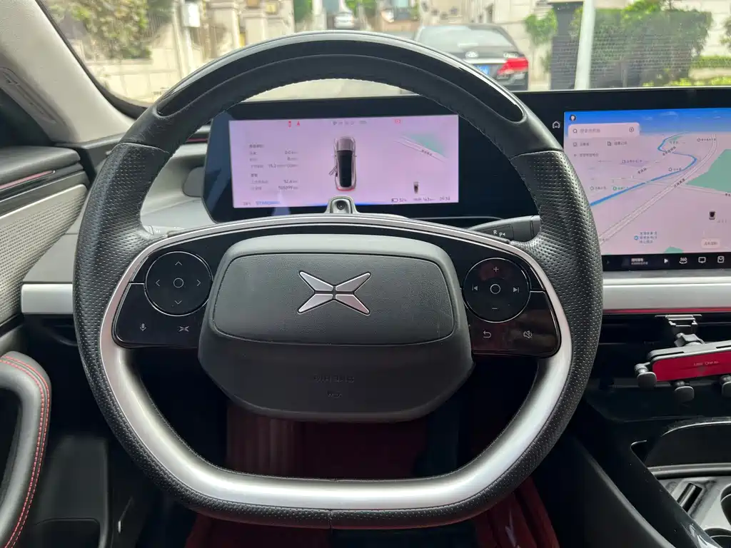 XPeng P7 — миниатюра 19