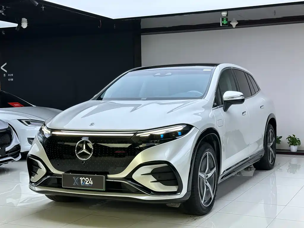 Mercedes-Benz EQS SUV 2023