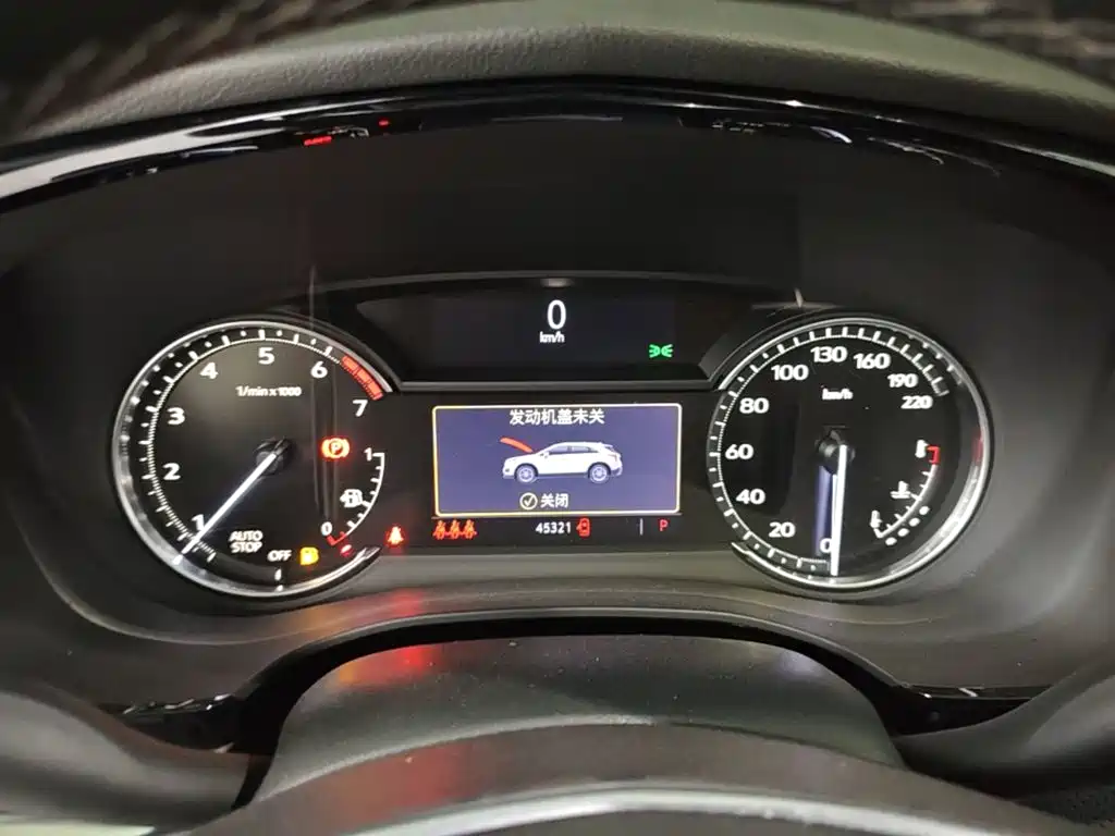 Cadillac XT5 — миниатюра 12