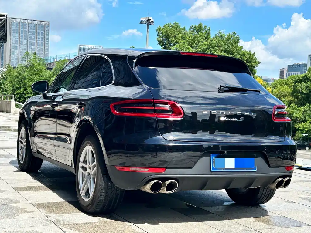Porsche Macan — миниатюра 6