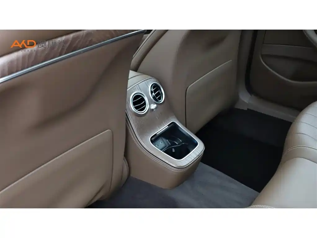 Mercedes-Benz E-Class New Energy — миниатюра 9