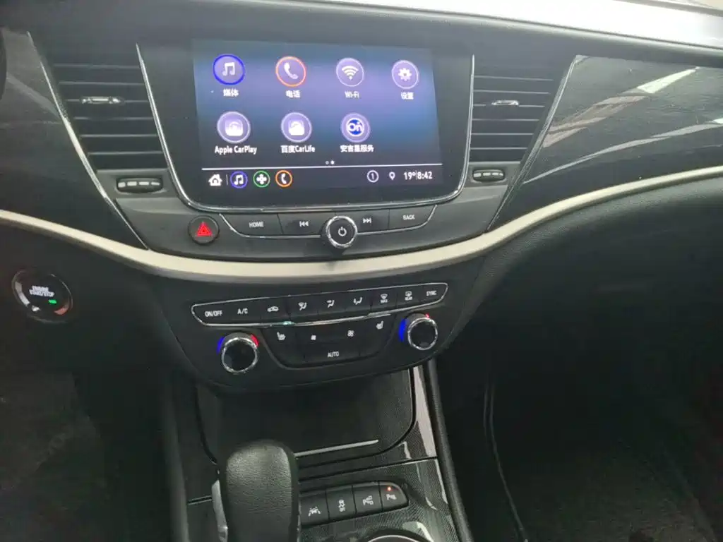 Buick Verano — миниатюра 13