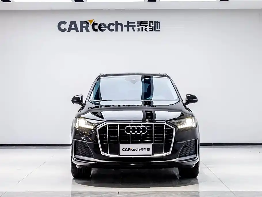 Купить Audi Q7