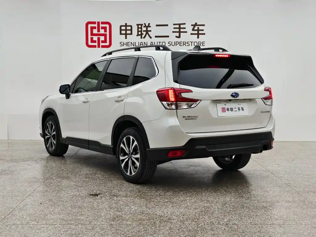 Subaru Forester 2024 2.5i AWD Luxury EyeSight