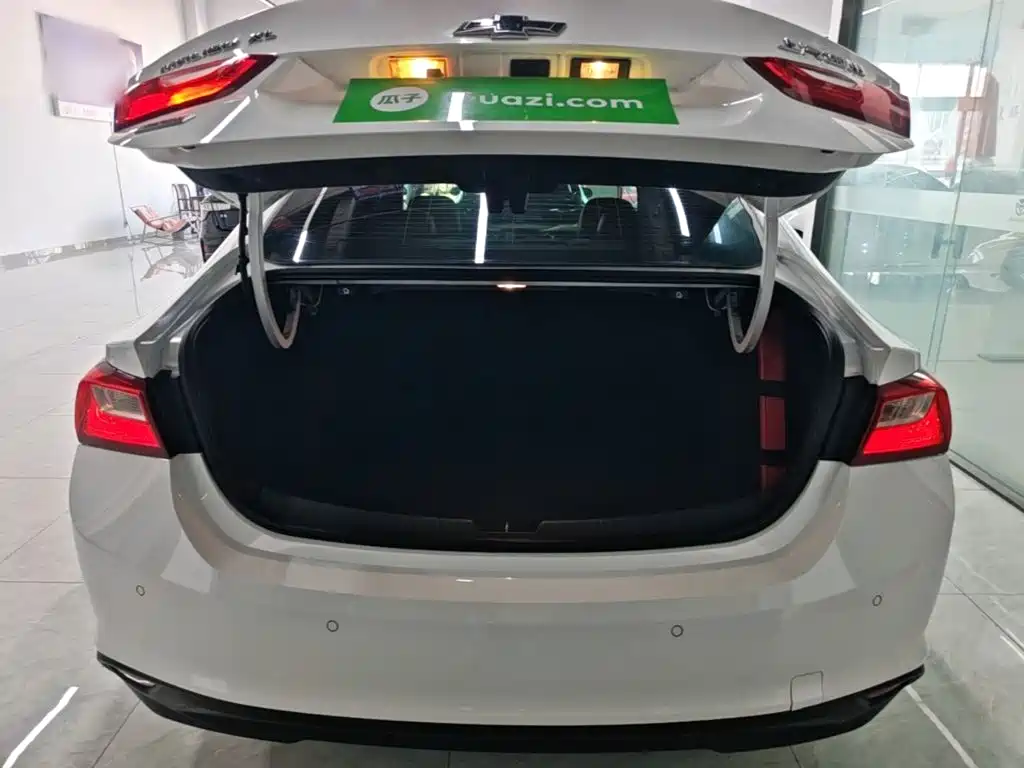 Chevrolet Malibu XL — миниатюра 19
