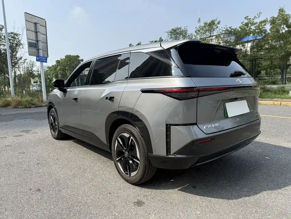 Toyota bZ3X — миниатюра 16