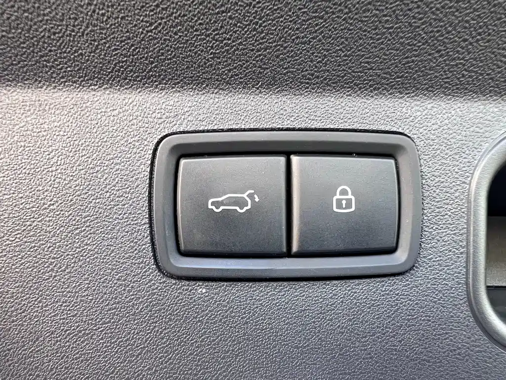 Li Auto Li ONE — миниатюра 13