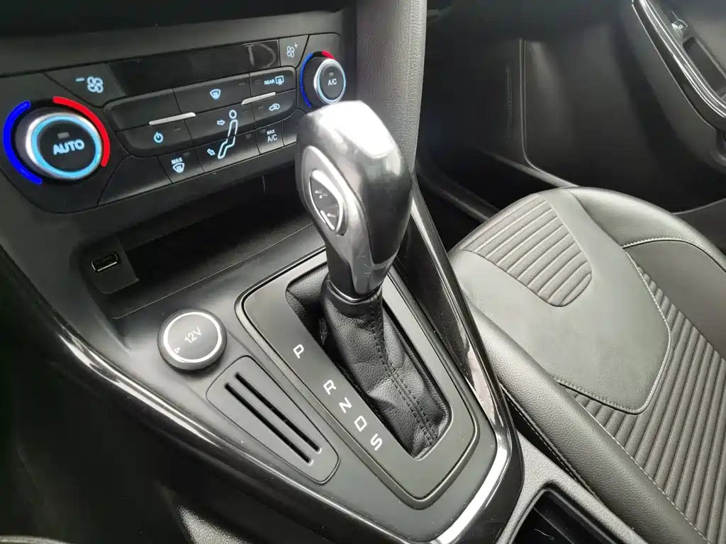 Ford Focus — миниатюра 13