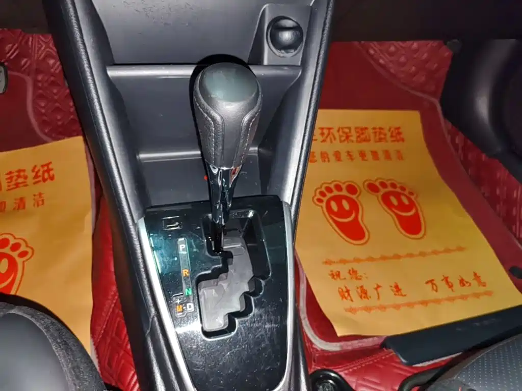 Toyota Yaris L — миниатюра 14
