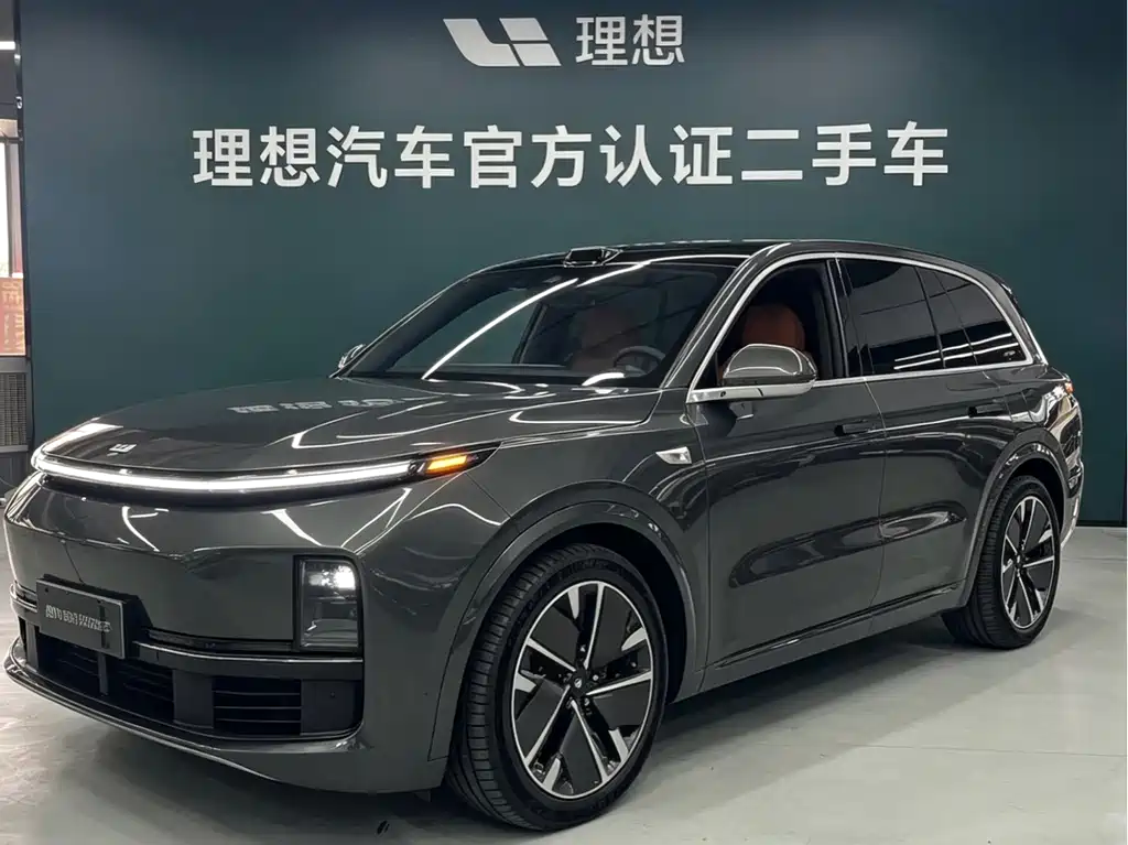 Li Auto L8