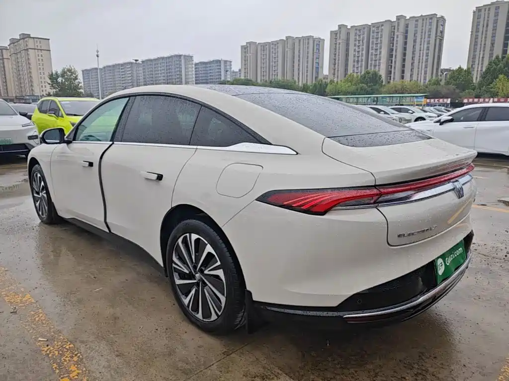 Buick Electra L7 — миниатюра 5