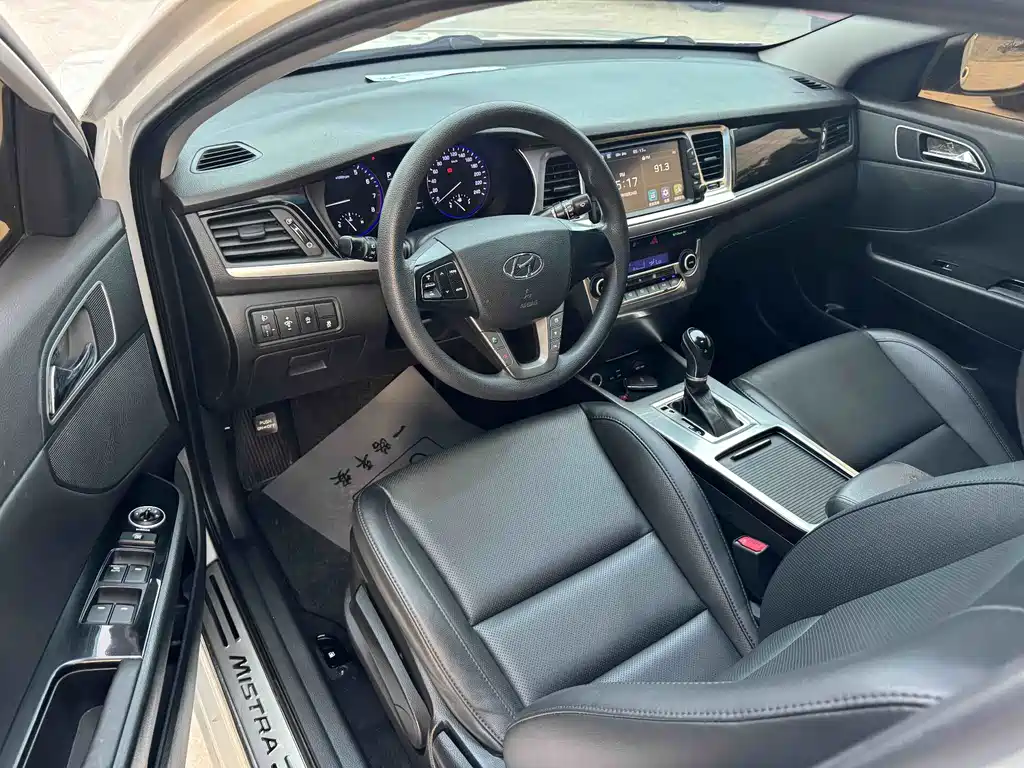 Hyundai Mistra — миниатюра 7
