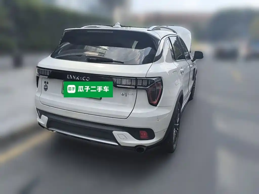 Lynk & Co 01 EM-P — миниатюра 4