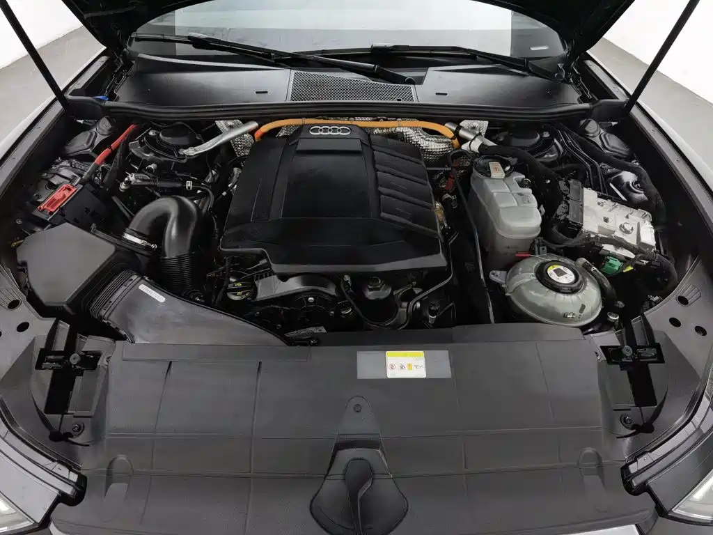Audi A6L New Energy — миниатюра 6