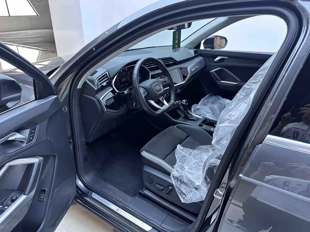 Audi Q3 — миниатюра 21