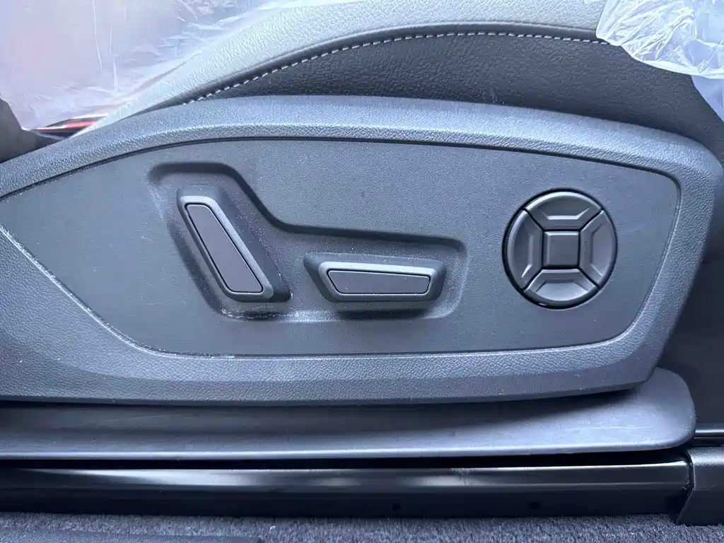 Audi Q3 — миниатюра 14