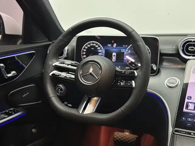 Mercedes-Benz C-Class — миниатюра 7