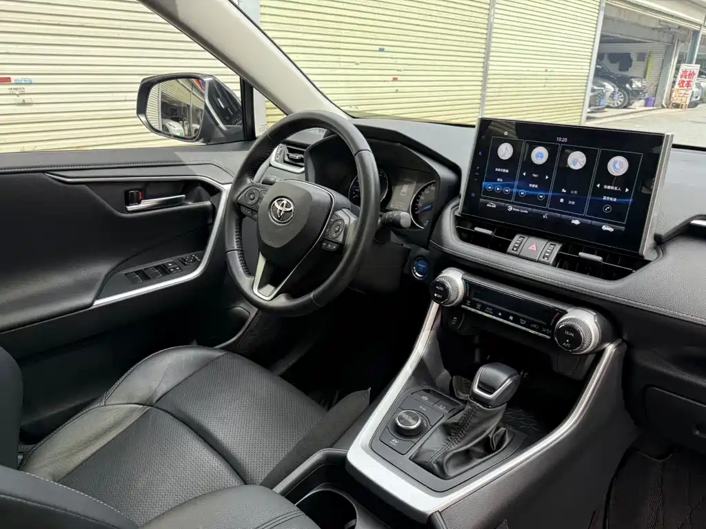 Toyota Wildlander — миниатюра 11