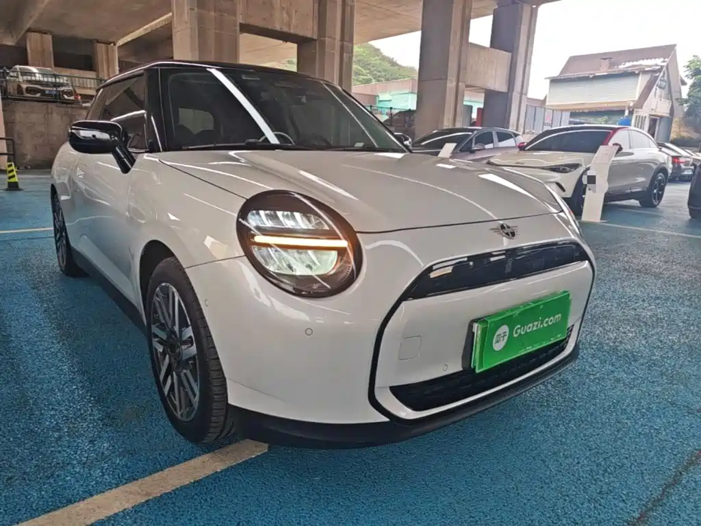 MINI MINI COOPER EV — миниатюра 4