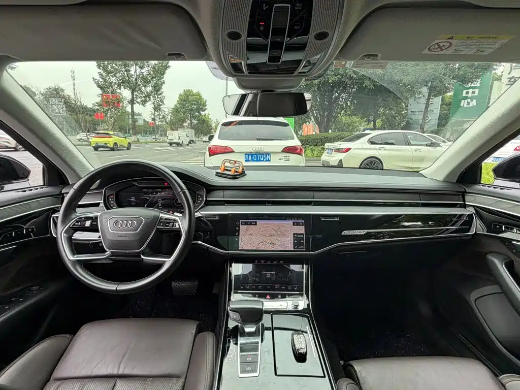 Audi A8 — миниатюра 13