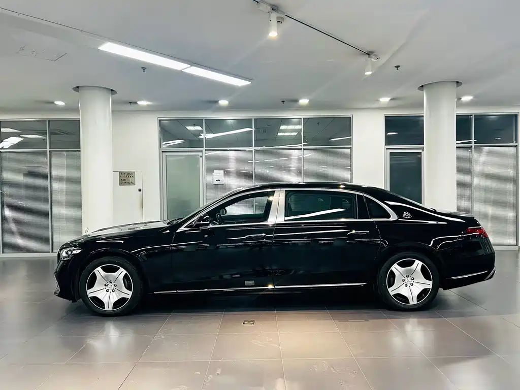 Mercedes-Benz S-Class — миниатюра 8