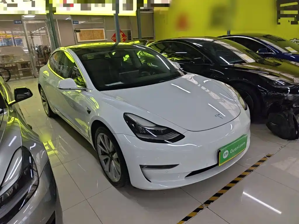 Tesla Model 3 — миниатюра 4