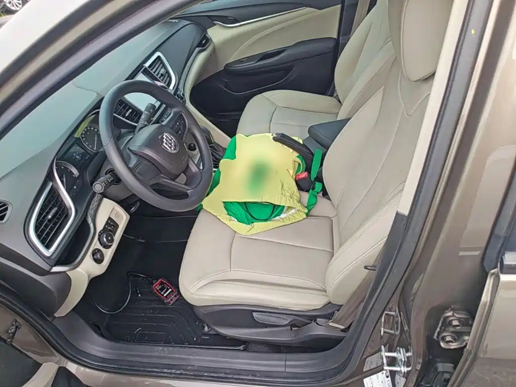 Buick Excelle — миниатюра 15
