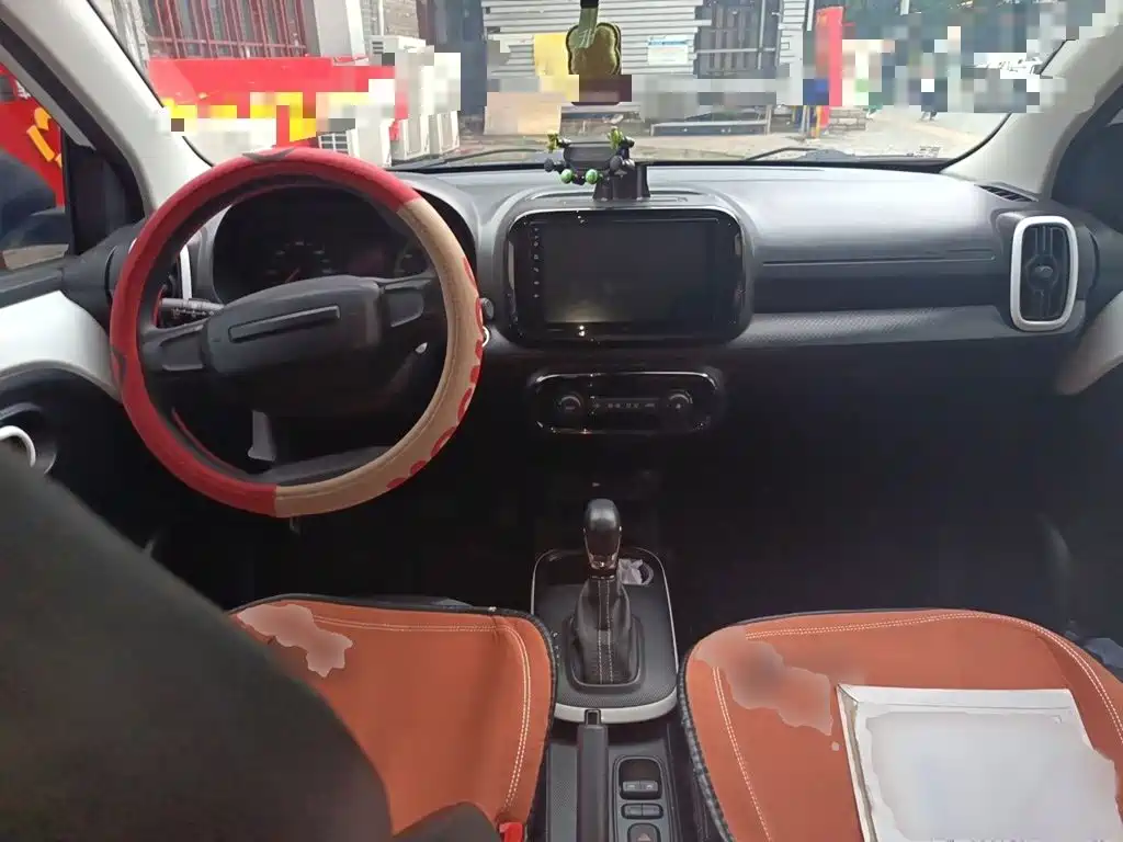 Roewe Clever — миниатюра 13