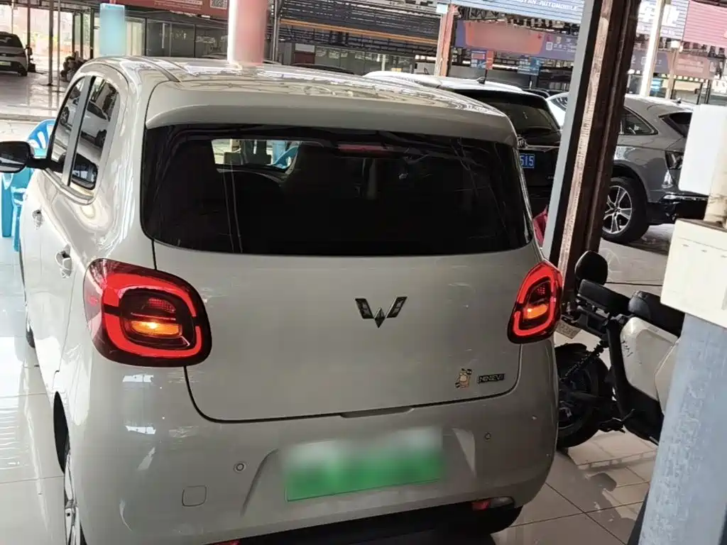 Wuling MINIEV — миниатюра 6