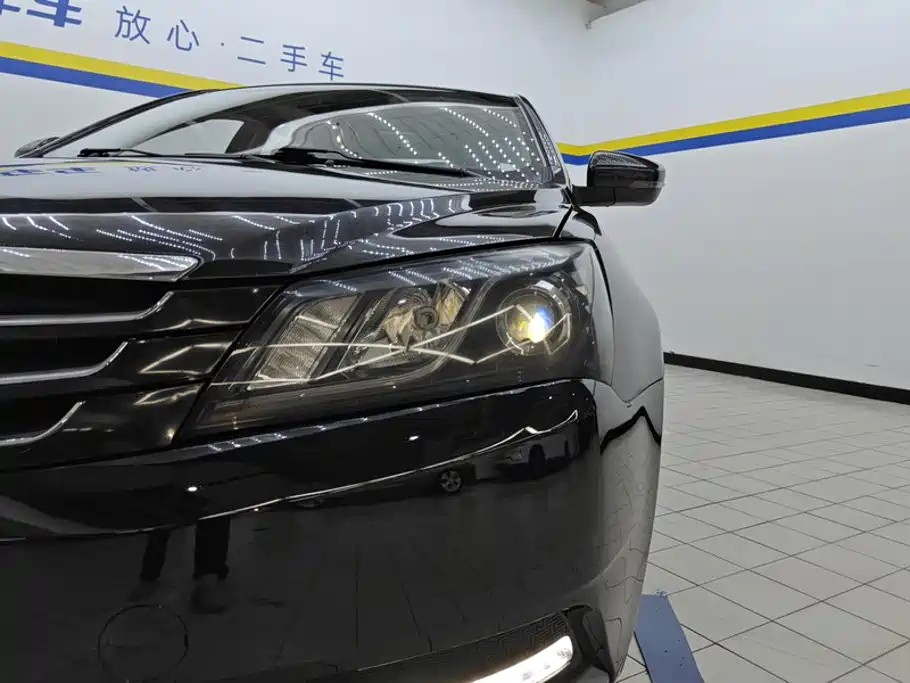 Geely Emgrand 2014 1.3T MT Elite