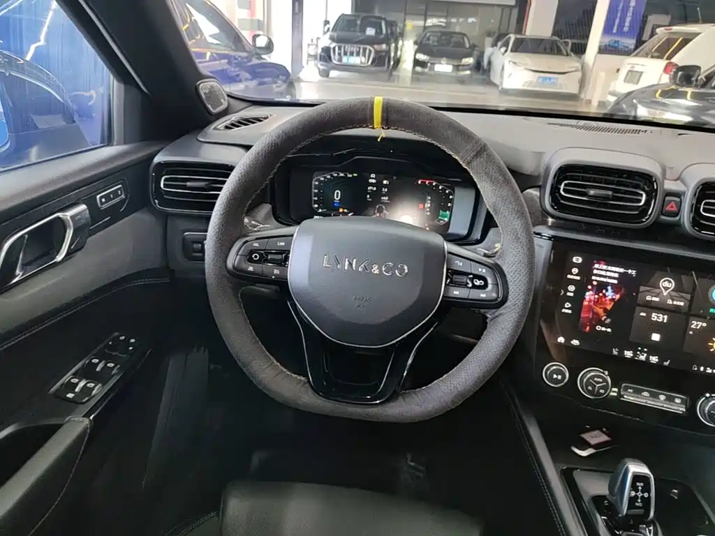 Lynk & Co 03 — миниатюра 11