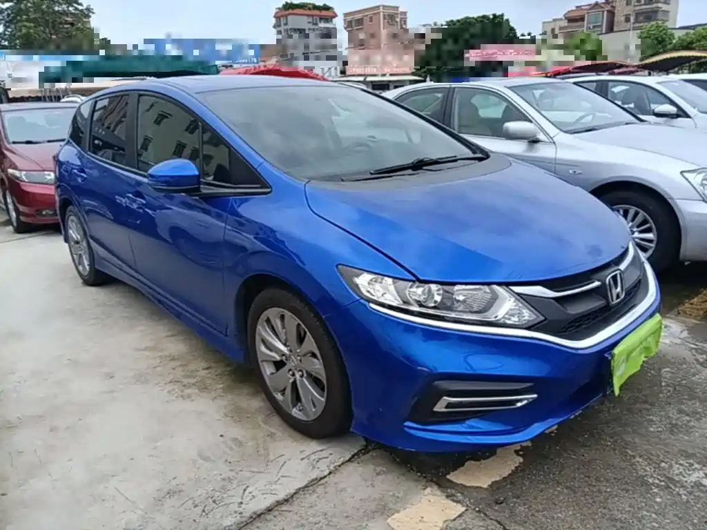 Honda Jade 2017 1.8L AT Comfort 5 мест