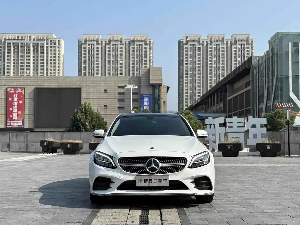 Mercedes-Benz C-Class — миниатюра 2